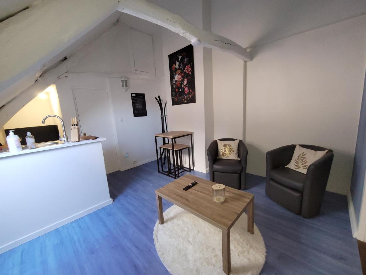 Logement 2 Pieces Au Relais Normand Cormeilles  Exteriör bild
