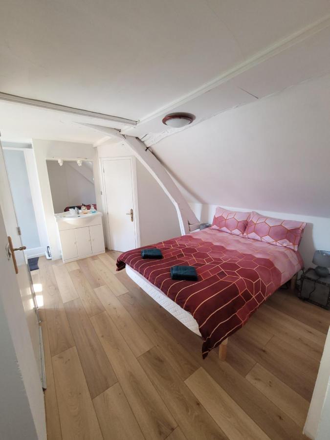 Logement 2 Pieces Au Relais Normand Cormeilles  Exteriör bild