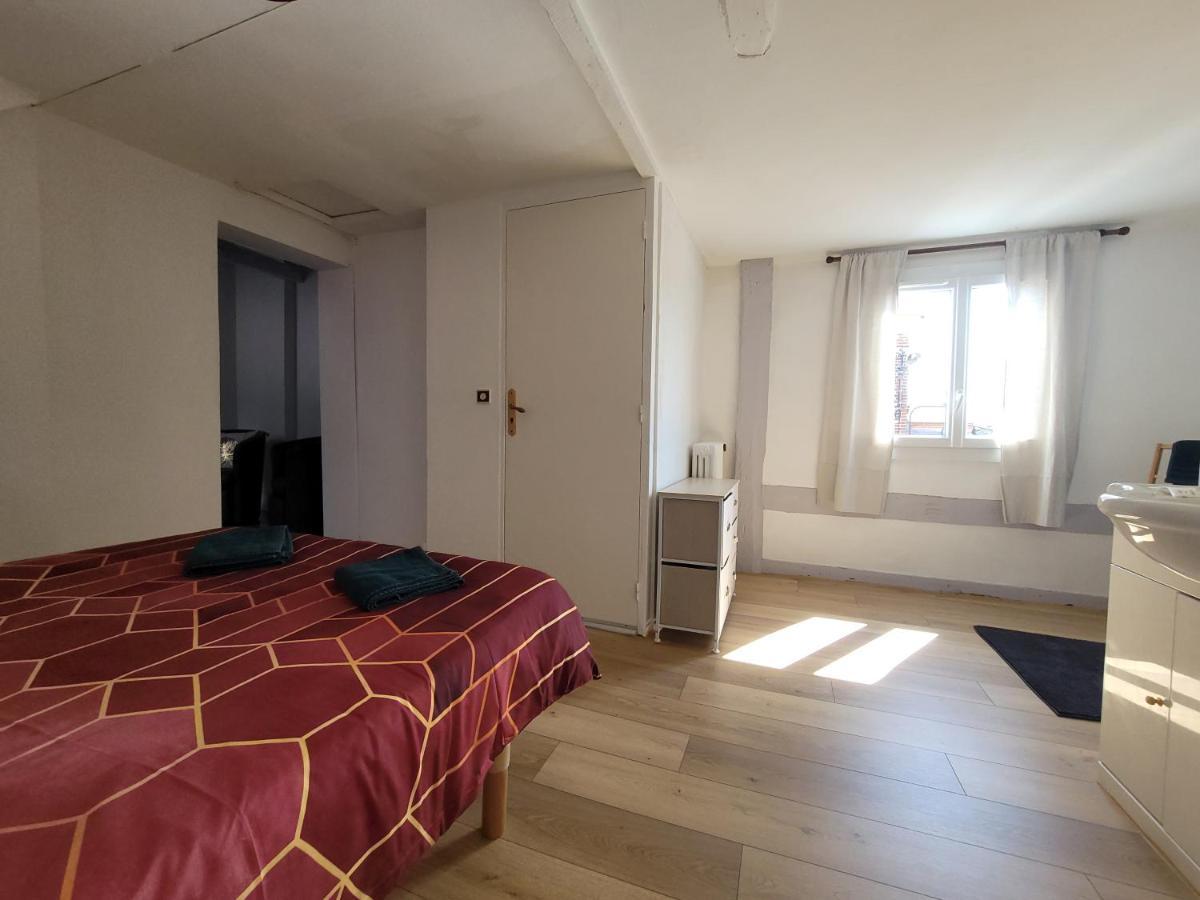 Logement 2 Pieces Au Relais Normand Cormeilles  Exteriör bild